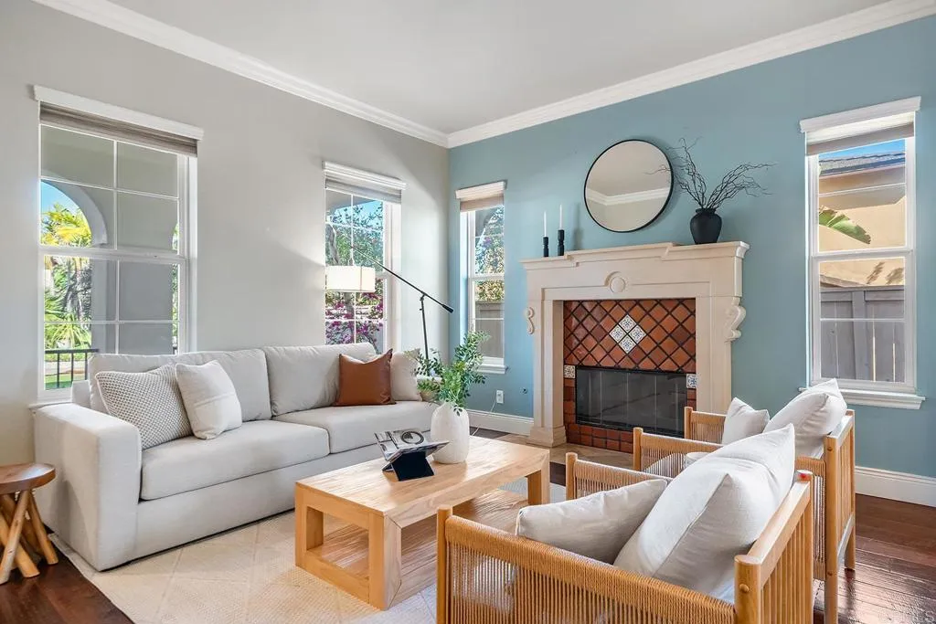 https://cdn.realtyfeed.com/cdn/127/306694029/23c186abf20acdfcc9d55a660d755268.webp