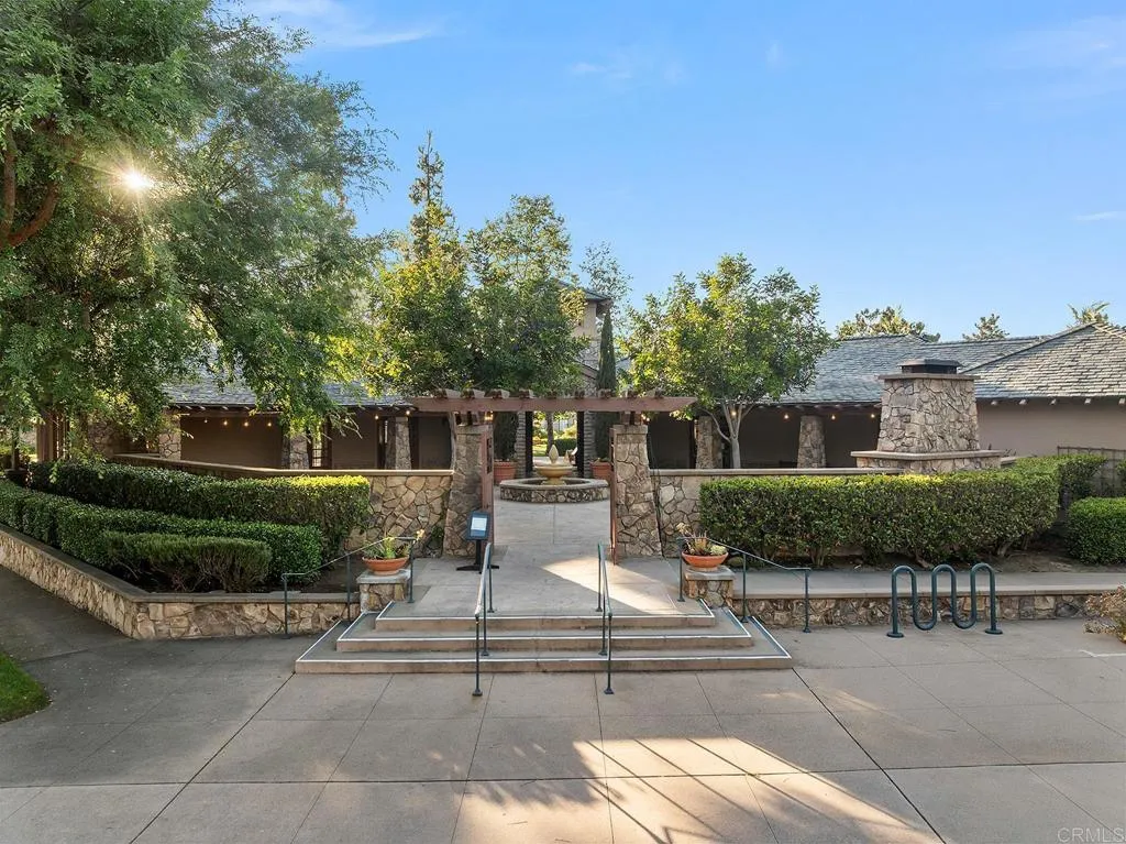 https://cdn.realtyfeed.com/cdn/127/306694029/6efb68176d8c0851c2c59d0d1f344836.webp