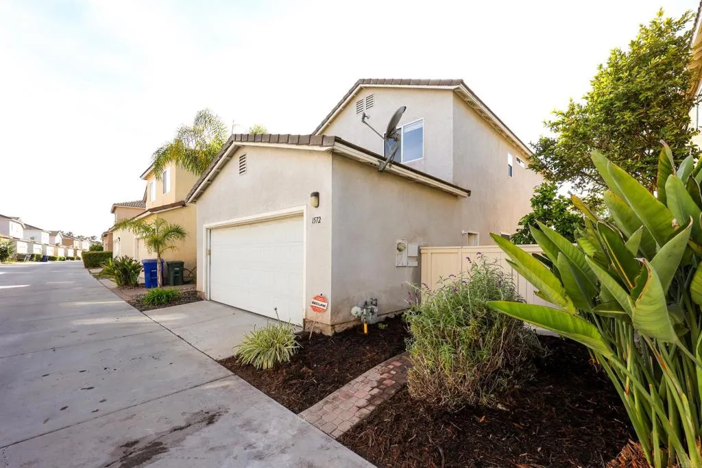 https://cdn.realtyfeed.com/cdn/127/306694046/78b57acafb945f83dfb0d31615f8d8c9.webp