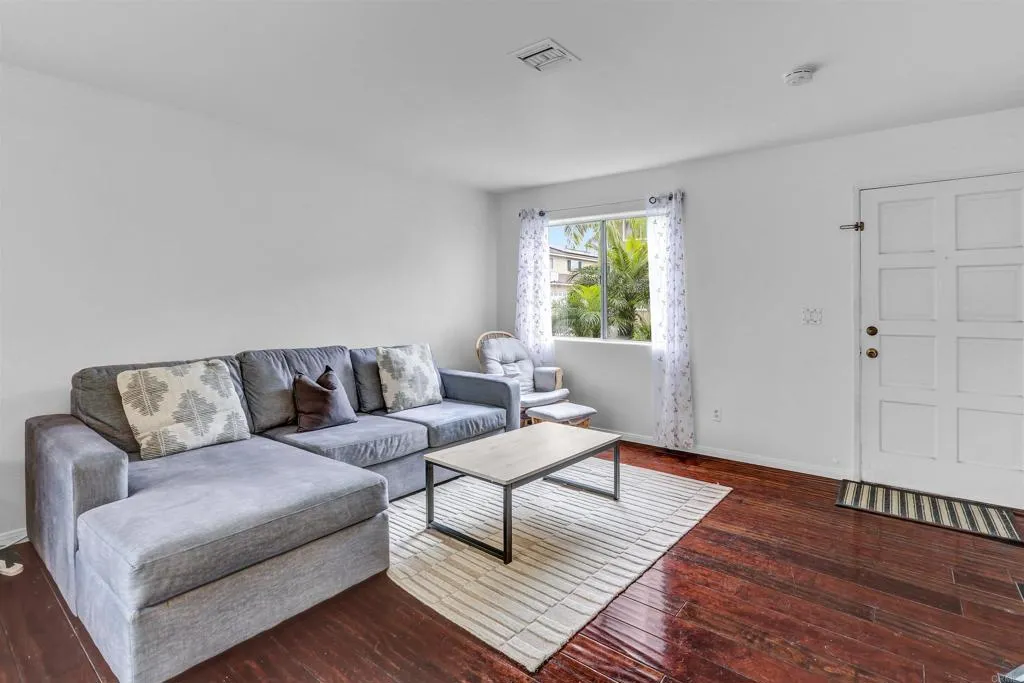 Photo #8: PTP2602877 Listing: Photo #8