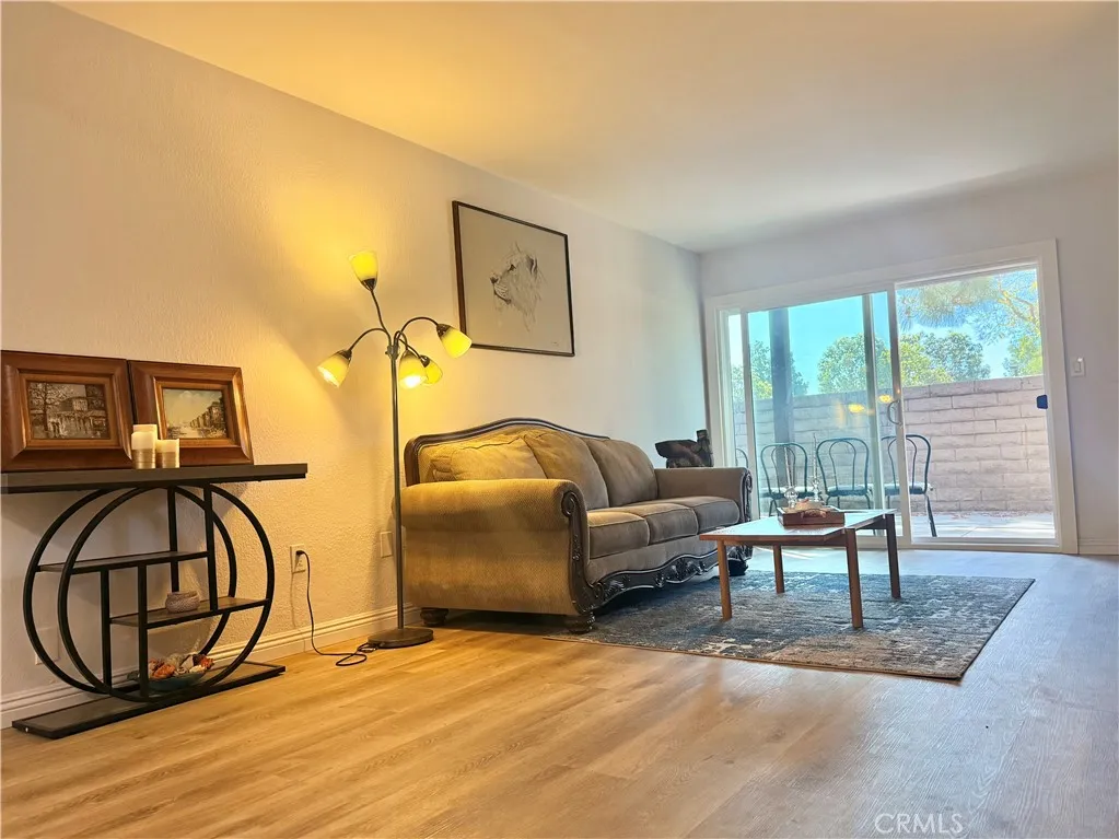 Santa Ana, CA 92707