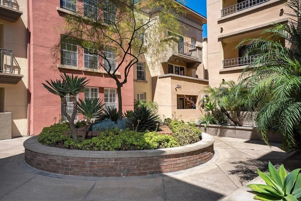 https://cdn.realtyfeed.com/cdn/127/306694208/a2f34e0a777e91654ea9116a7a9513a7.webp