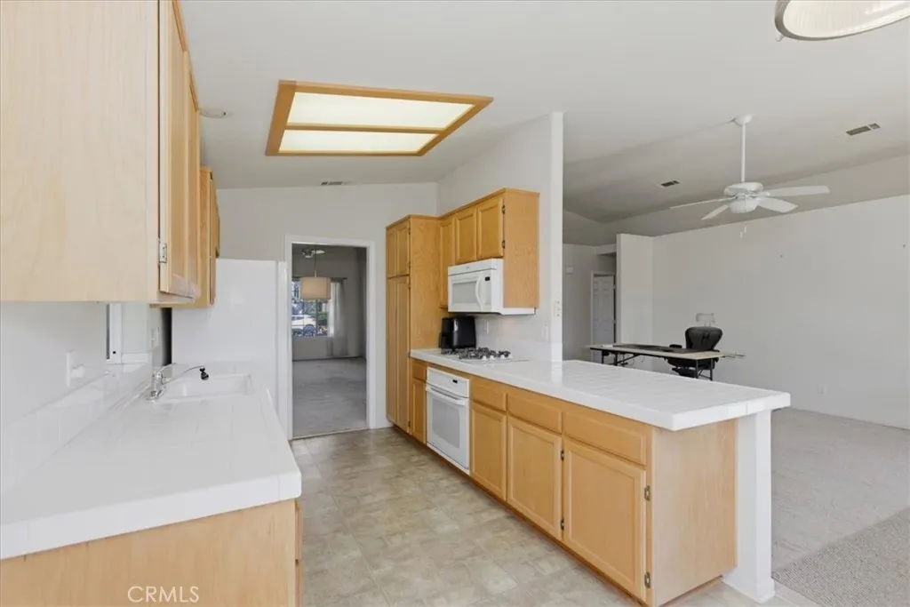 https://cdn.realtyfeed.com/cdn/127/306694265/83cf6e6aa86cbca16dee1d9a9b28ab30.webp