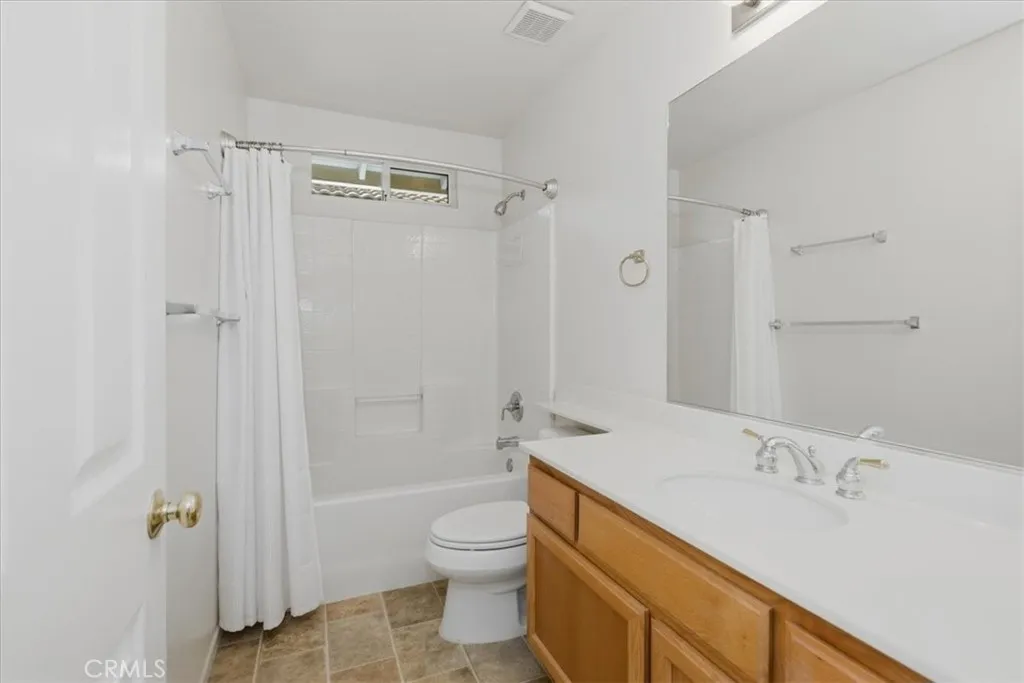 https://cdn.realtyfeed.com/cdn/127/306694265/c9777e7da41916c6fac0dd9b475daec6.webp