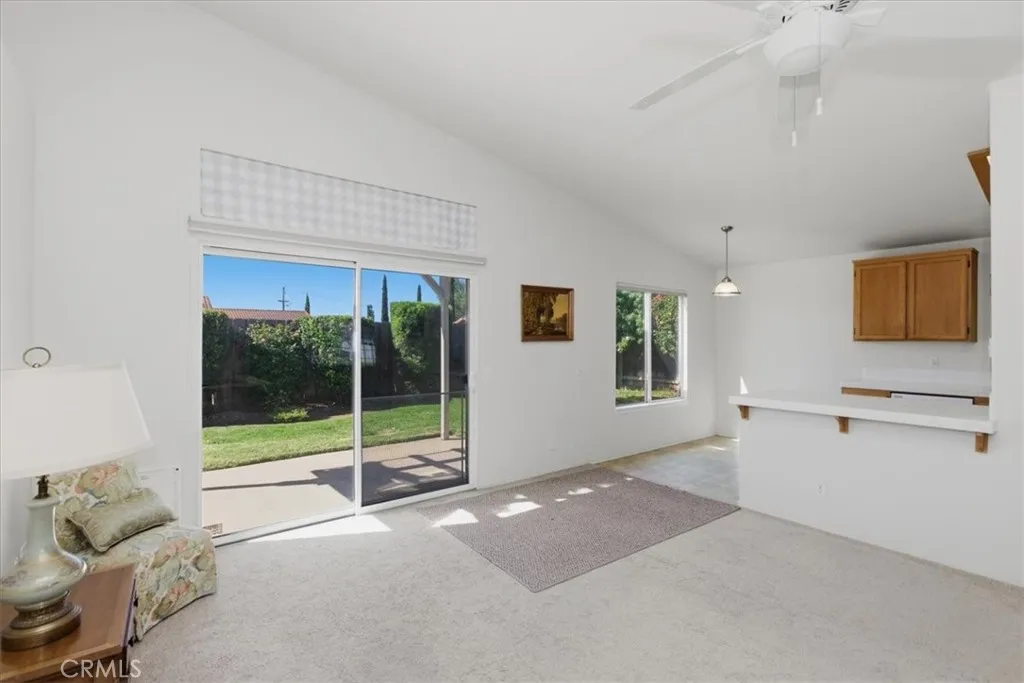 https://cdn.realtyfeed.com/cdn/127/306694265/da8c6412867fc5dab0e56d04327df979.webp
