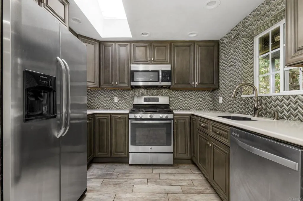 https://cdn.realtyfeed.com/cdn/127/306694305/21798f9e26d63073c2379a588f63e905.webp