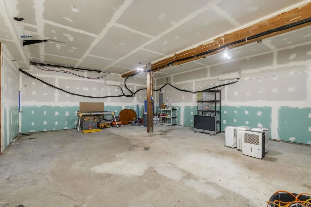 https://cdn.realtyfeed.com/cdn/127/306694305/6838d4c34e50d95a6d0510f504fe22c7.webp