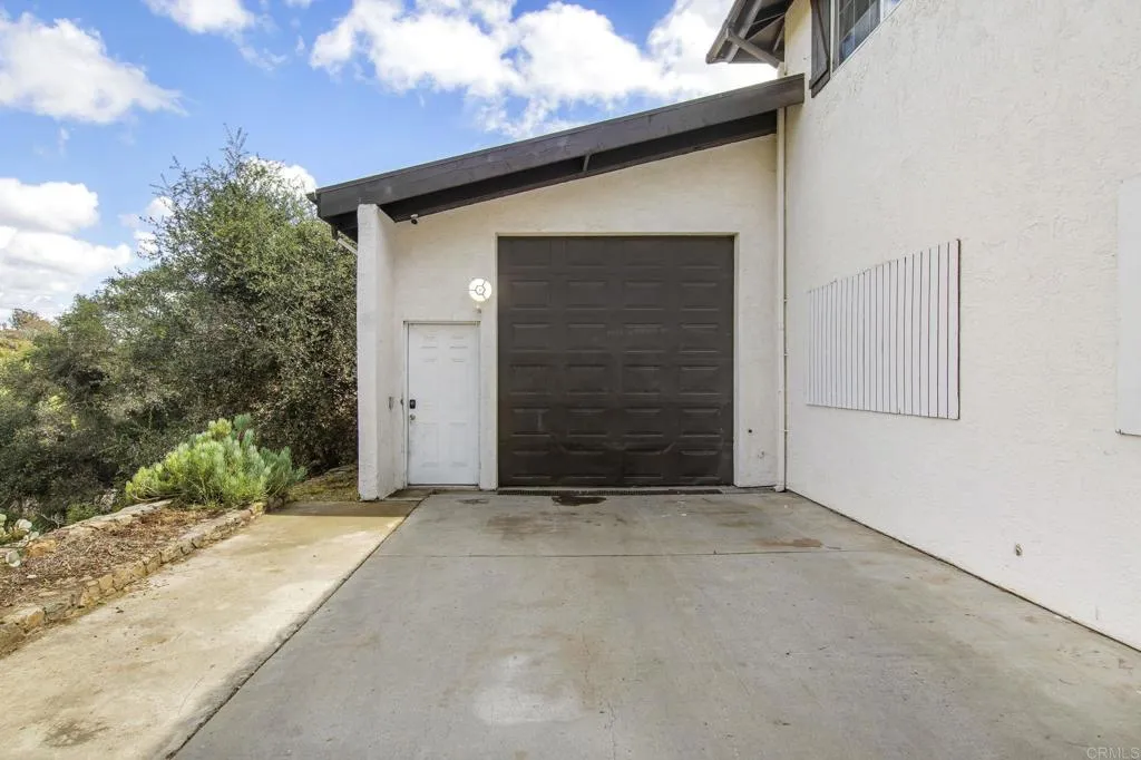 https://cdn.realtyfeed.com/cdn/127/306694305/6d0bb4175c553d5523c93ce93a05dbbe.webp