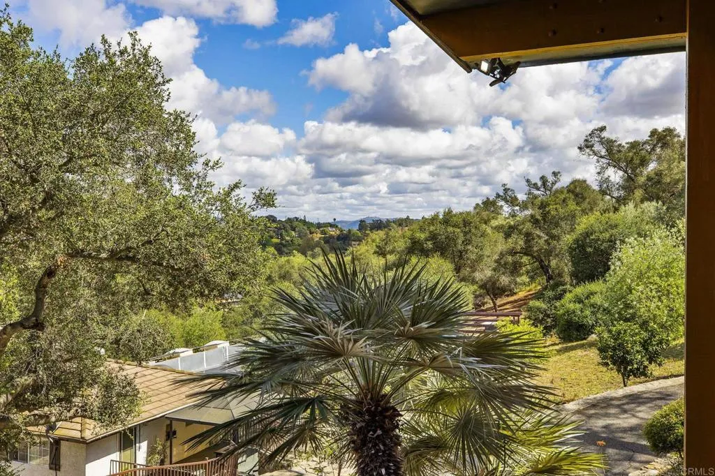 https://cdn.realtyfeed.com/cdn/127/306694305/81469d05d7e1dbccf0fd23d6322ba5f9.webp