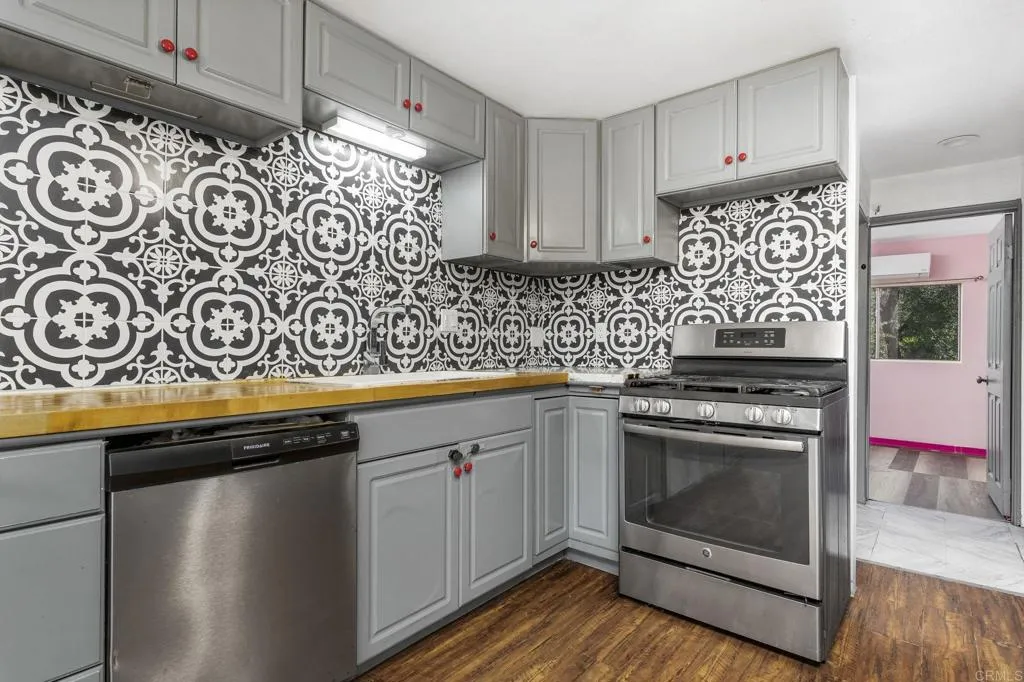 https://cdn.realtyfeed.com/cdn/127/306694305/ce6457a816958b08029a0e4d96ac281e.webp