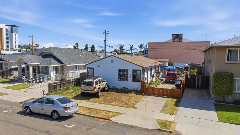 225 Landis Avenue, Chula Vista, CA 91910 - Photo 2 of 19, Chula Vista, CA