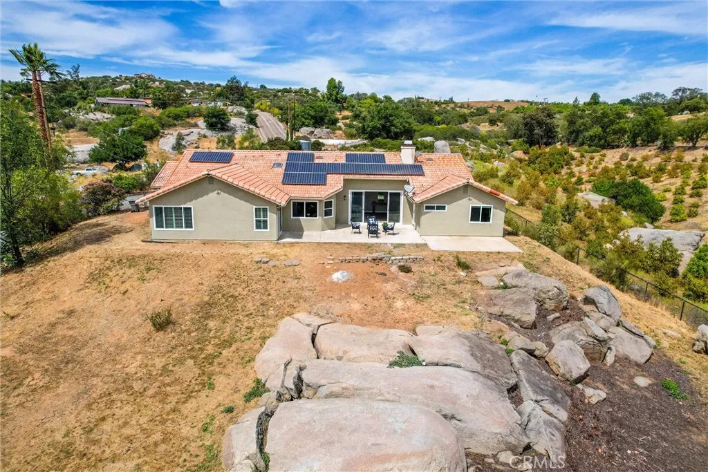 https://cdn.realtyfeed.com/cdn/127/306694382/19b4c7e50b6fc40149f5df8cb49d26bf.webp