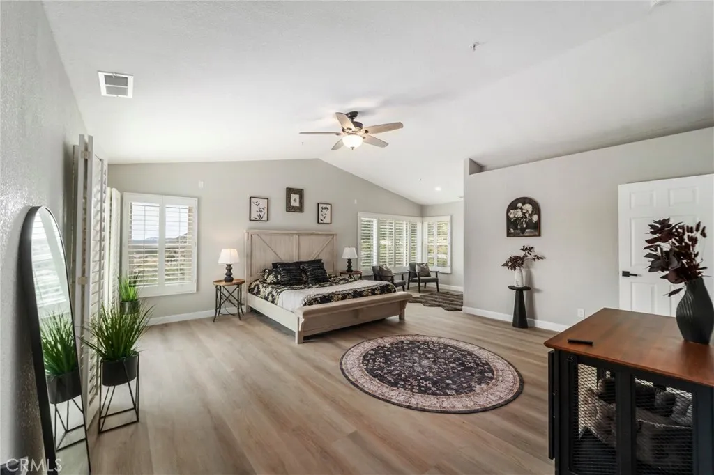 https://cdn.realtyfeed.com/cdn/127/306694382/2bc8914611381d7791ac9cbe355c73f9.webp