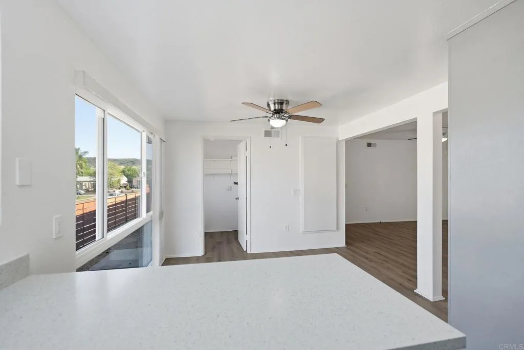 https://cdn.realtyfeed.com/cdn/127/306694387/45e1f182817eded28d2c98b9403c57f0.webp