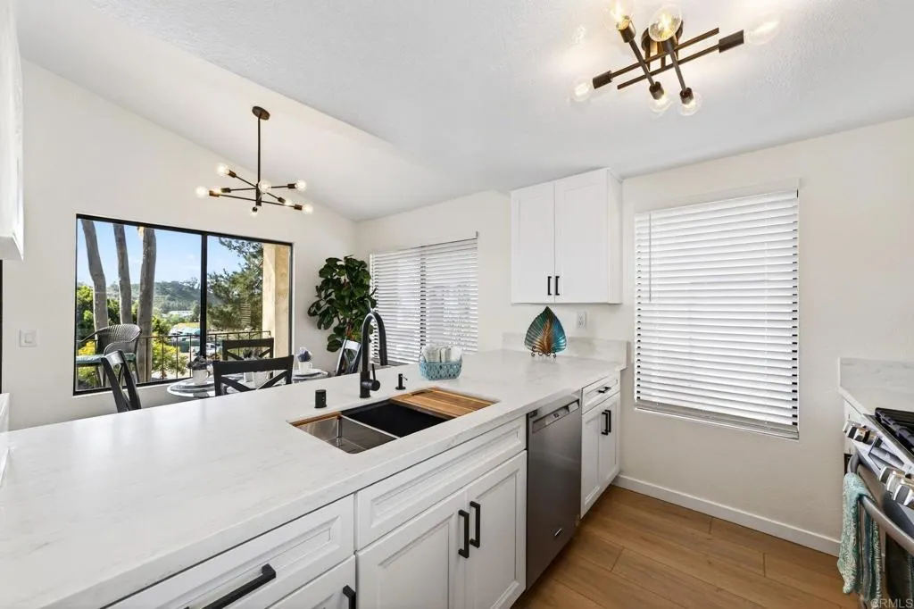 https://cdn.realtyfeed.com/cdn/127/306694413/64589608fd9eddf72acaddbd6837a7d1.webp