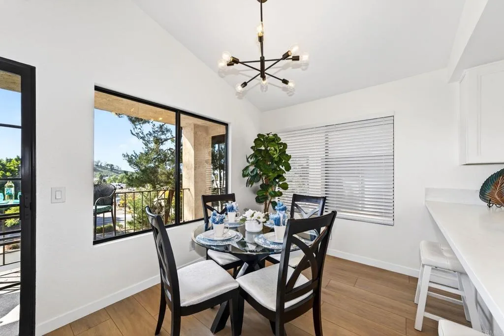 https://cdn.realtyfeed.com/cdn/127/306694413/fe8f8fe9c05a57aa25c40fa807710cd7.webp