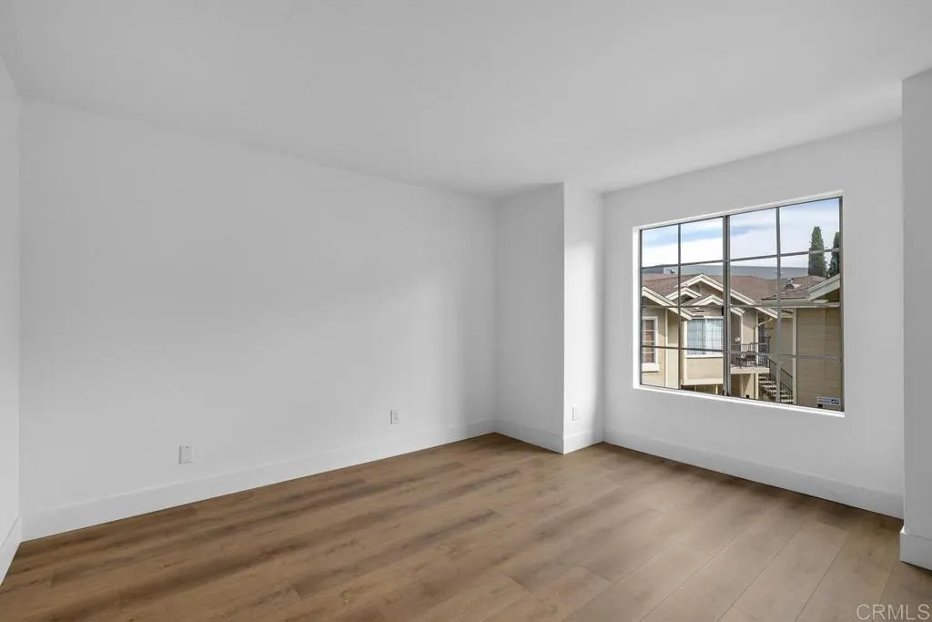 https://cdn.realtyfeed.com/cdn/127/306694436/4faa75e77c17bb274f6184395ca3f26b.webp