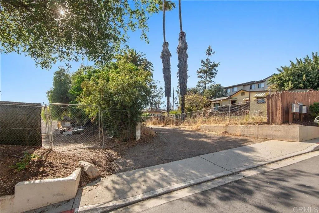 12828 Mapleview St, Lakeside, CA 92040 - Main photo, Lakeside, CA