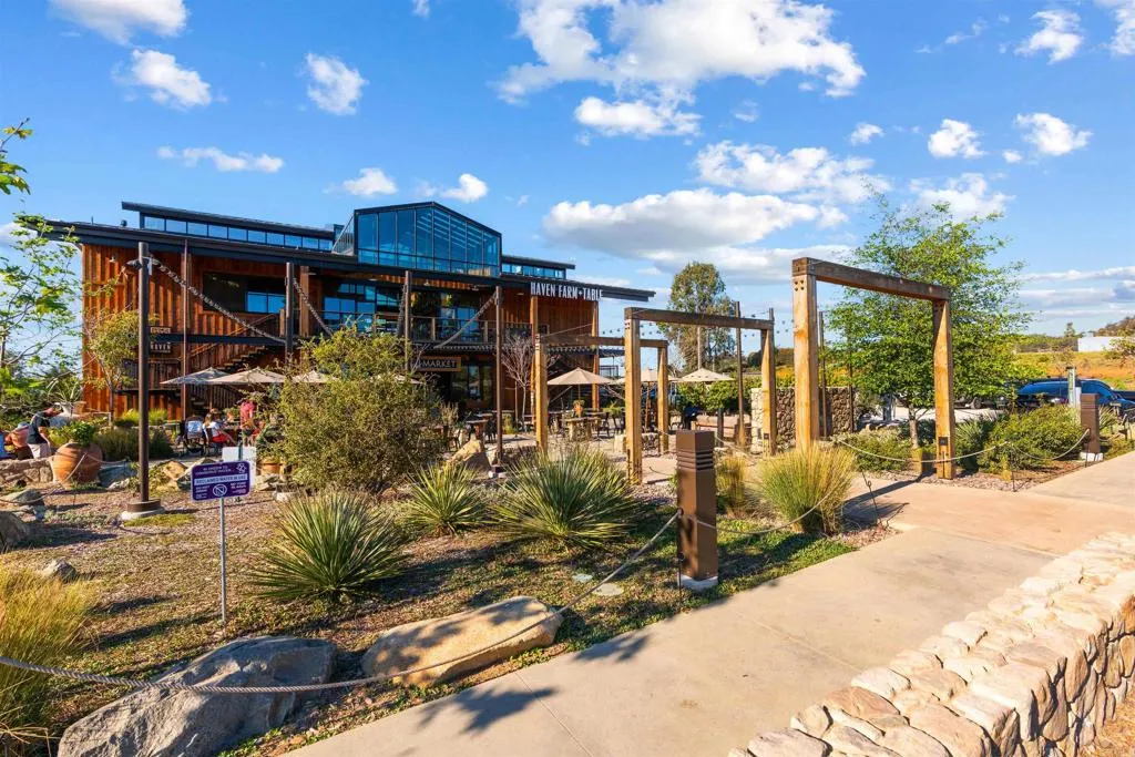 Photo #36: NDP2603709 Listing: Photo #36