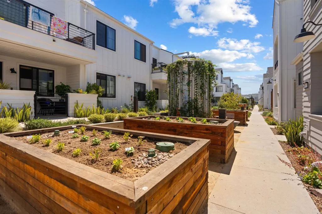 Photo #32: NDP2603709 Listing: Photo #32