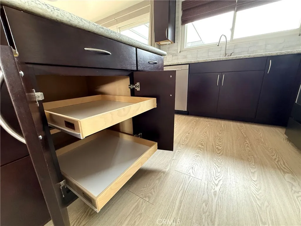 https://cdn.realtyfeed.com/cdn/127/306694446/4604bea87964b3ab01637bea892443ee.webp