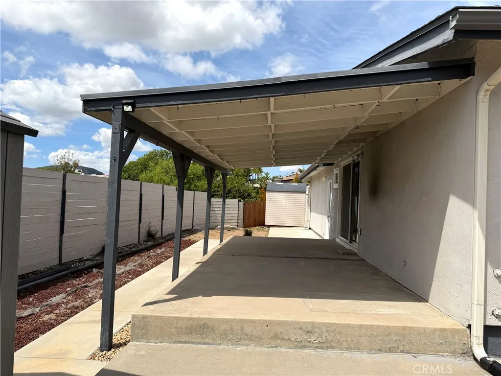 https://cdn.realtyfeed.com/cdn/127/306694446/67a294f2fb135afee05172dd580d7da2.webp