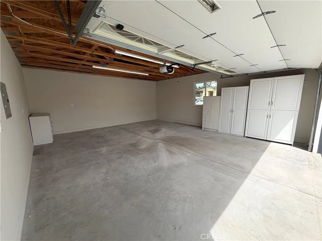 https://cdn.realtyfeed.com/cdn/127/306694446/a7ab360755721e71fbc3b54c05e2a0af.webp