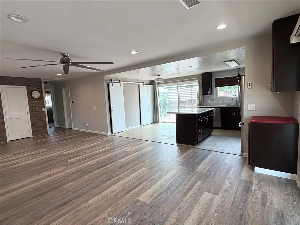 https://cdn.realtyfeed.com/cdn/127/306694446/ba7e3c2aa6e628adb2c0ece76e4cd0cd.webp