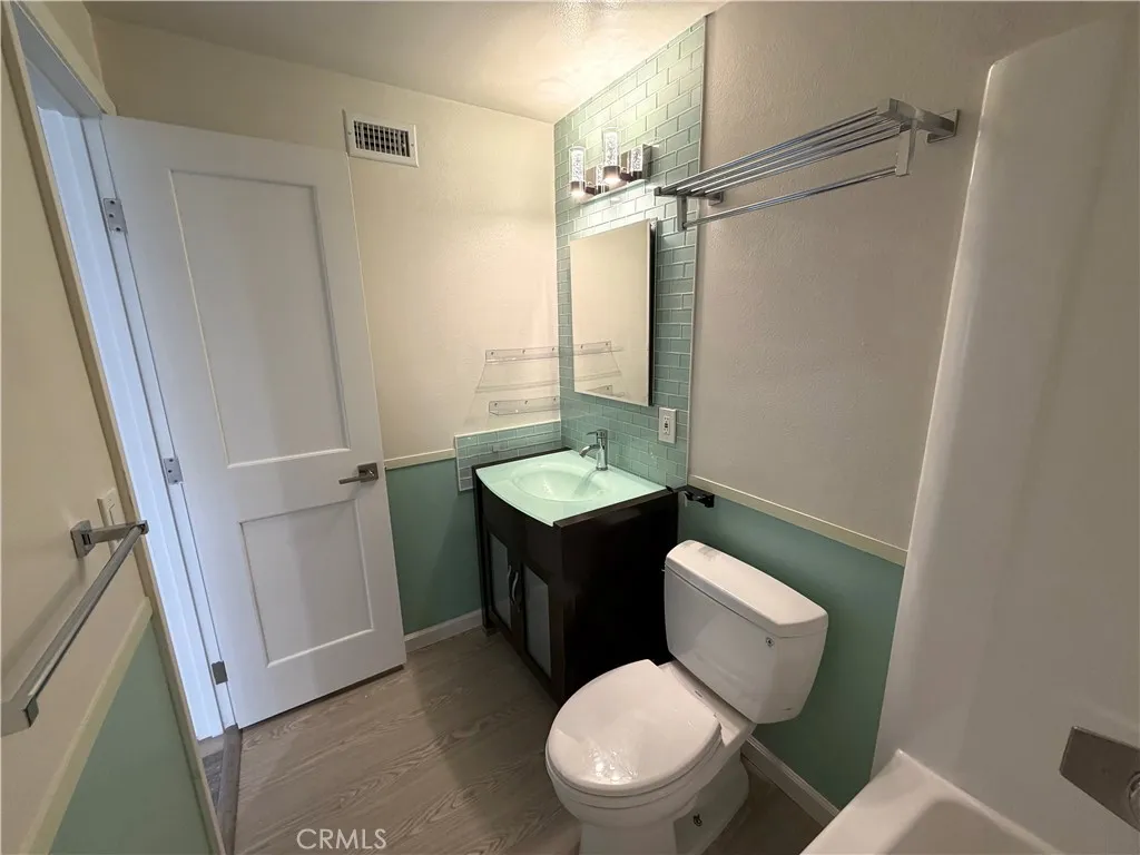 https://cdn.realtyfeed.com/cdn/127/306694446/cd8ddbe970cc9c9f7a7ae499963f6613.webp