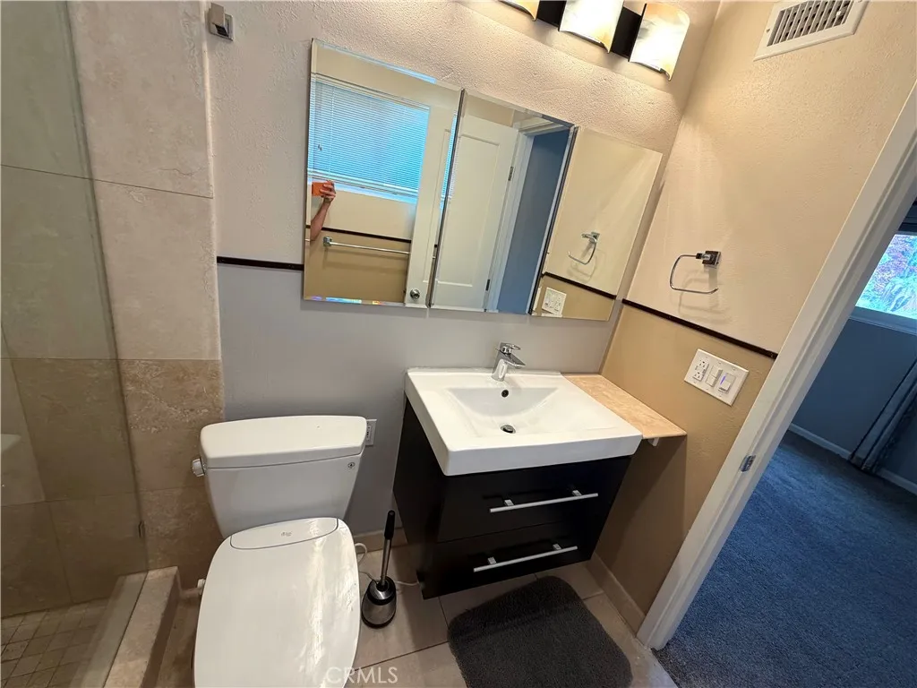 https://cdn.realtyfeed.com/cdn/127/306694446/f67ba16eb0b8468484d3421b0667a5f4.webp