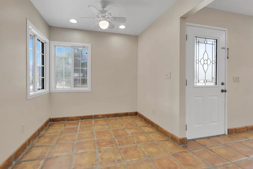 https://cdn.realtyfeed.com/cdn/127/306694451/c0db9d5c2fac172b2251a470a9afd9a1.webp