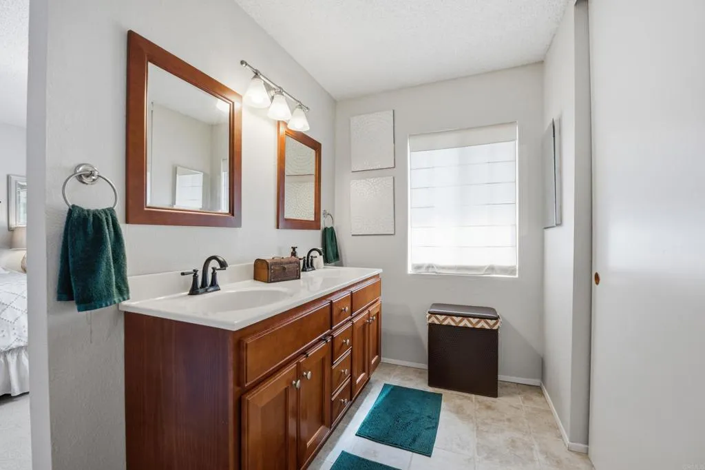 https://cdn.realtyfeed.com/cdn/127/306694482/881efb1db0a91ae2daf0ae56725987c6.webp