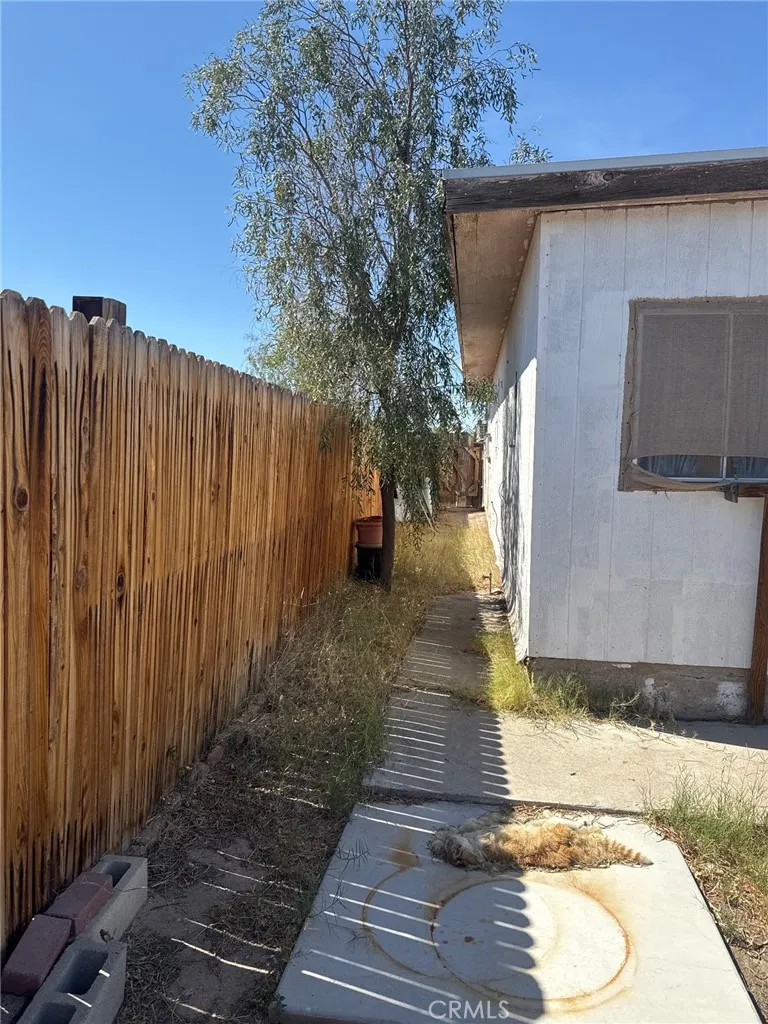 1225 Cherry, Needles, CA, 92363