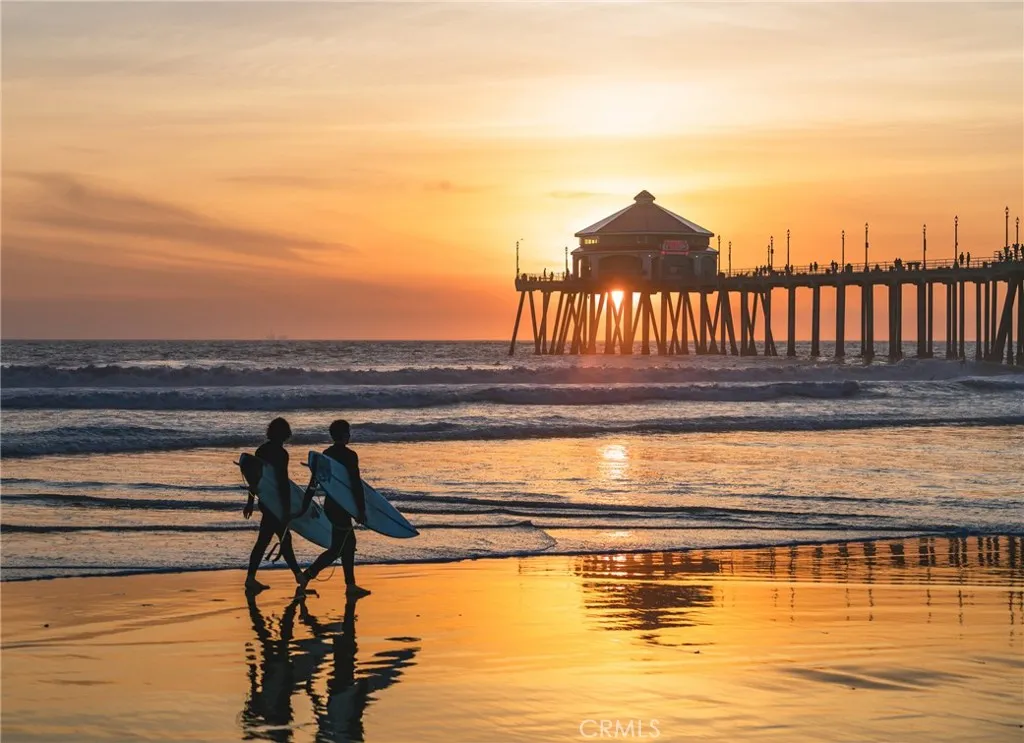 21851 Newland UNIT 214, Huntington Beach, CA, 92646