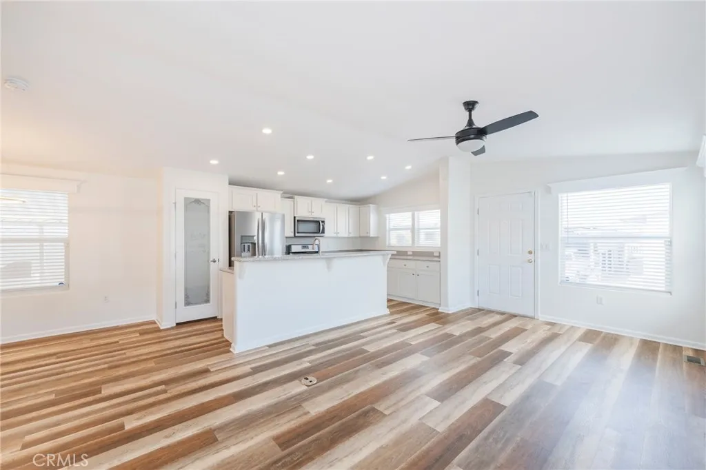 21851 Newland UNIT 214, Huntington Beach, CA, 92646