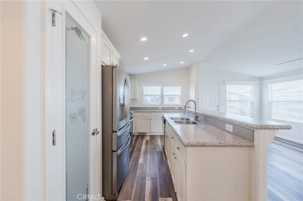 21851 Newland UNIT 214, Huntington Beach, CA, 92646