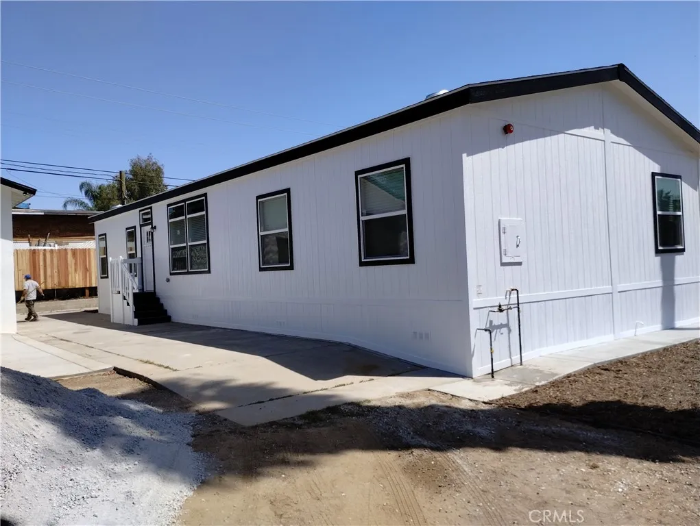 Perris, CA 92570