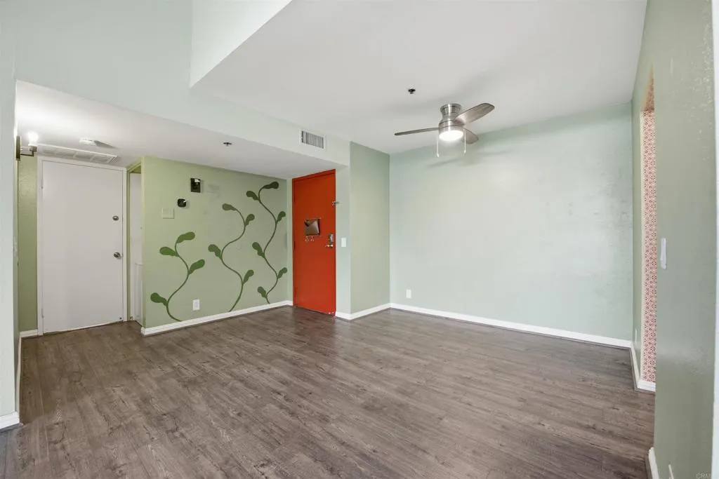 https://cdn.realtyfeed.com/cdn/127/306694609/1643cc3a0331a46978f5e94bb8914fc4.webp