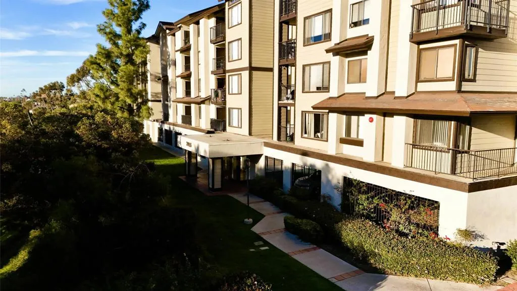 https://cdn.realtyfeed.com/cdn/127/306694609/1e1883b22bfe2775c2f2e3628e364607.webp