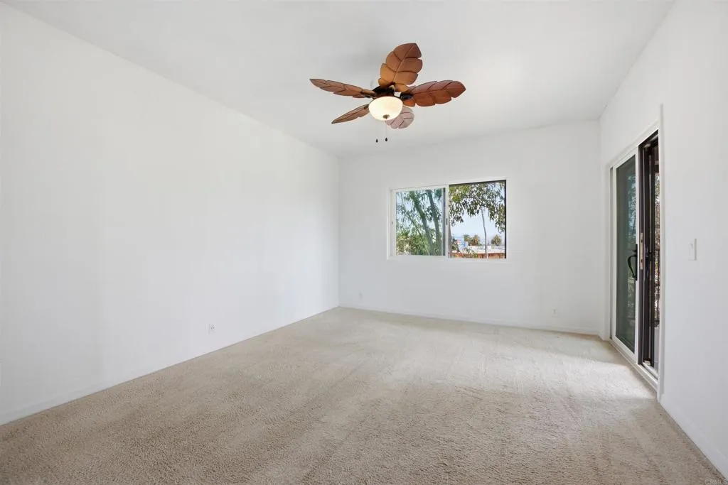 https://cdn.realtyfeed.com/cdn/127/306694609/3818df7491f8570cb1d118e0dfbe0477.webp