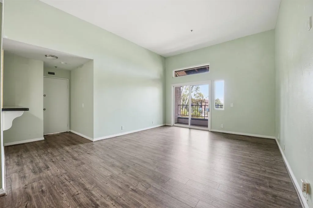 https://cdn.realtyfeed.com/cdn/127/306694609/4d1dc20ef96f50184d1cdfe42d790be7.webp