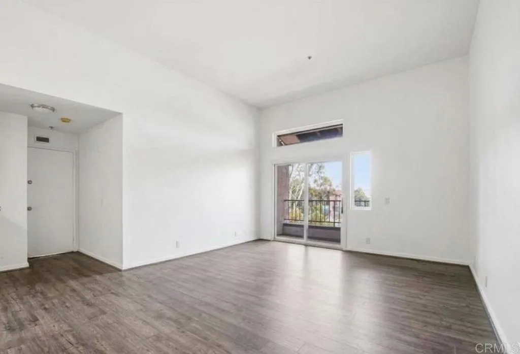 https://cdn.realtyfeed.com/cdn/127/306694609/85d0091999f6d93efaa8152d23311c02.webp