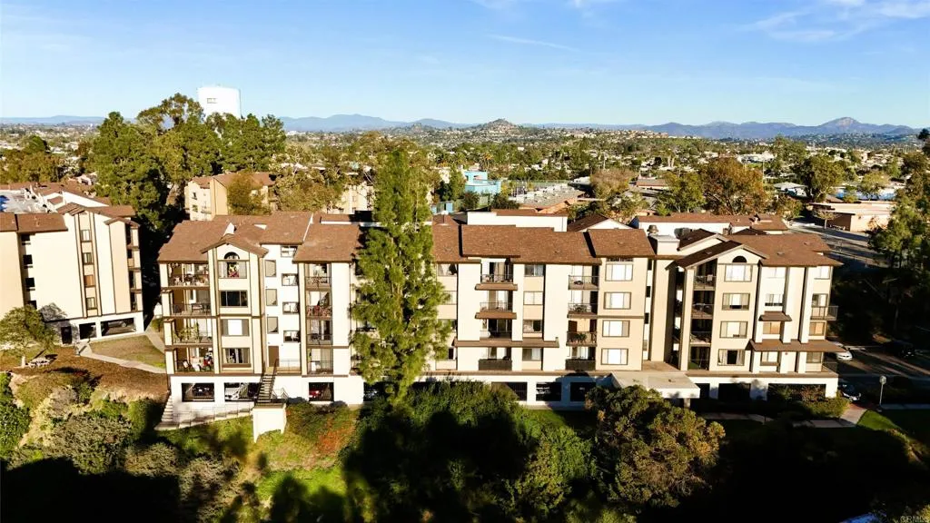 https://cdn.realtyfeed.com/cdn/127/306694609/da5238ea8cb7c8ab404e6c2dcb866647.webp
