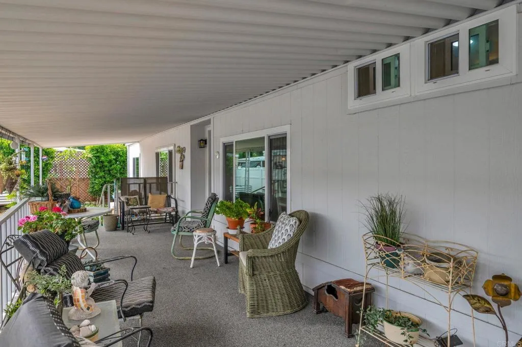 https://cdn.realtyfeed.com/cdn/127/306694665/1eb162e78e2cab7a800ae7539481426a.webp