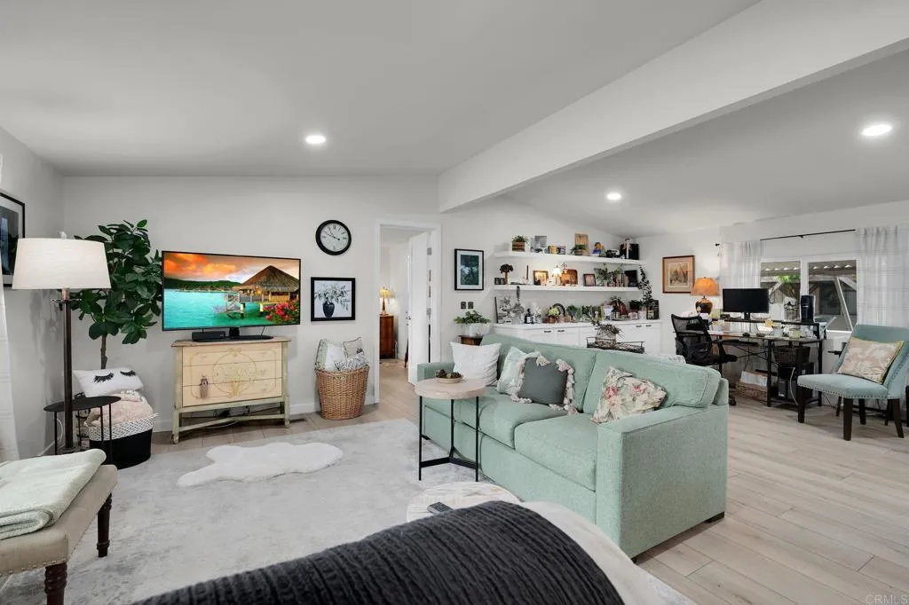 https://cdn.realtyfeed.com/cdn/127/306694665/2d61c748da37fe73a406a8e100e49647.webp