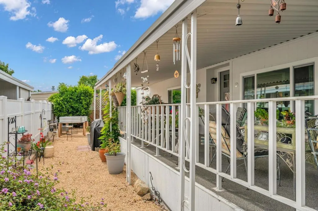 https://cdn.realtyfeed.com/cdn/127/306694665/8e7230f501bec1fca9cc4e2d5fca90c9.webp
