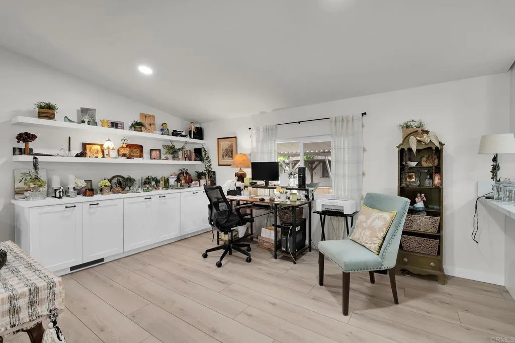 https://cdn.realtyfeed.com/cdn/127/306694665/948d9e5da7f0bffef49b86ab886326fe.webp