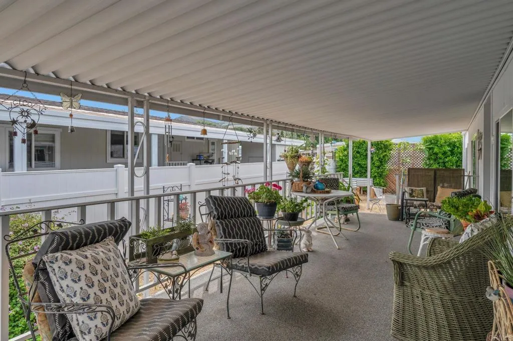 https://cdn.realtyfeed.com/cdn/127/306694665/a12c3b241fe2b9b147867192b7daf776.webp