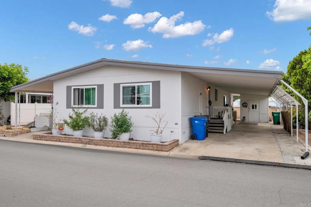 https://cdn.realtyfeed.com/cdn/127/306694665/bb9c23323fe1489cda98b6022ff0fd83.webp