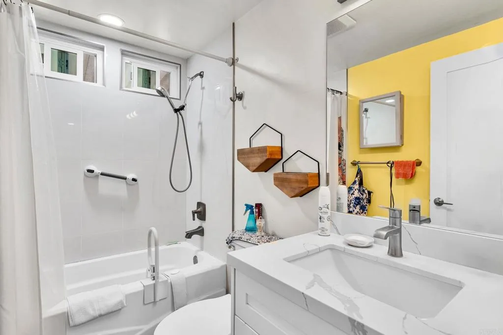 https://cdn.realtyfeed.com/cdn/127/306694665/fe0a57b4ddda4eecac6c15ab5241ce05.webp